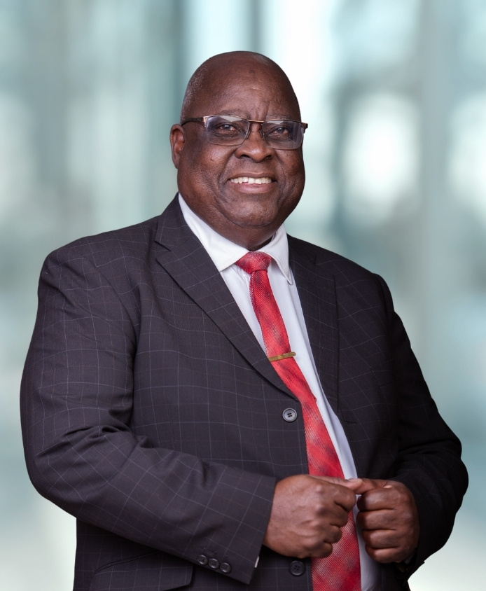 Mr. Ticharwa Garabgwa